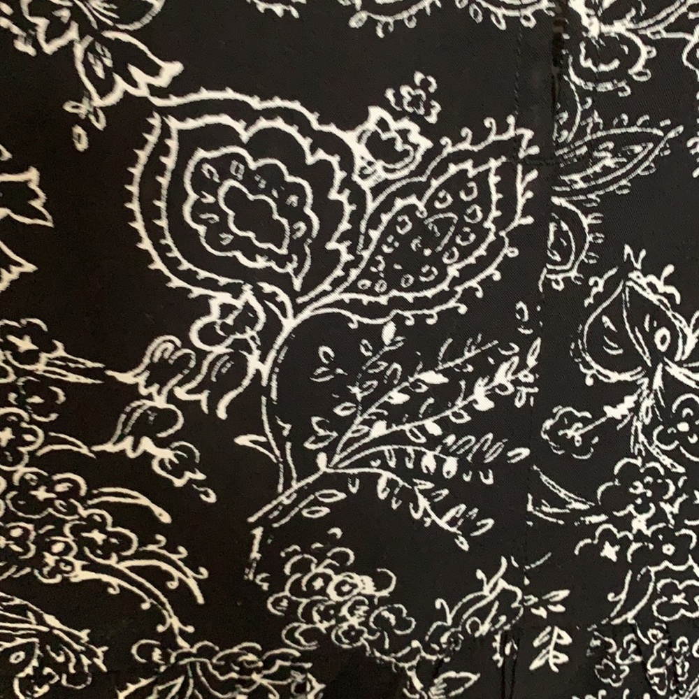 Old Navy Sleeveless Dress - Picture 5 of 5